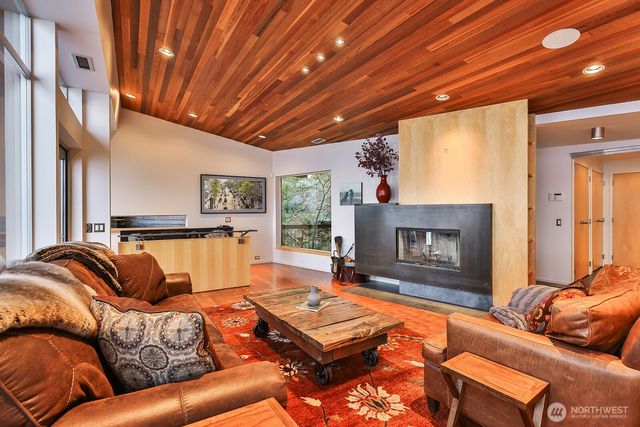 15810 Cedar Brae Road, Leavenworth, WA 98826