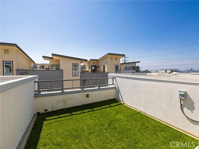 574 E Imperial Avenue, El Segundo, CA 90245