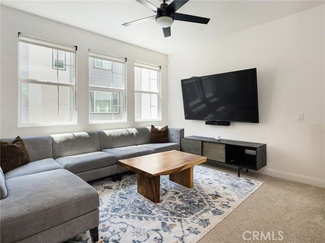 574 E Imperial Avenue, El Segundo, CA 90245