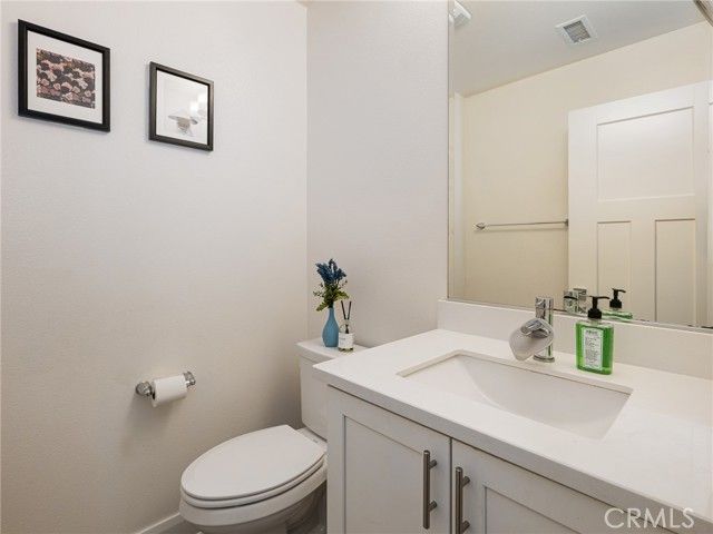 574 E Imperial Avenue, El Segundo, CA 90245