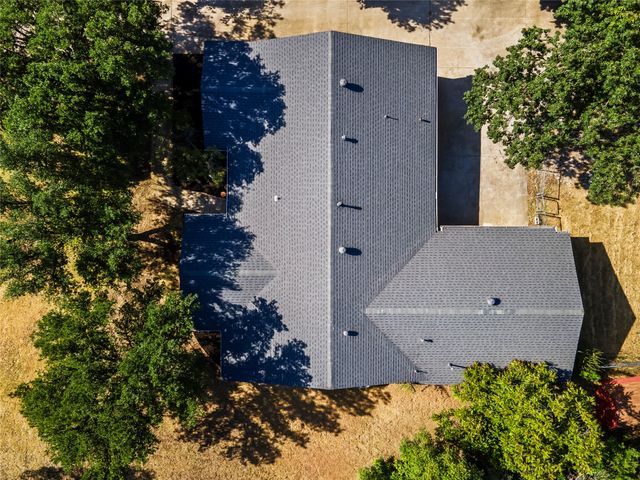 909 Robertson Road, Grand Prairie, TX 75050