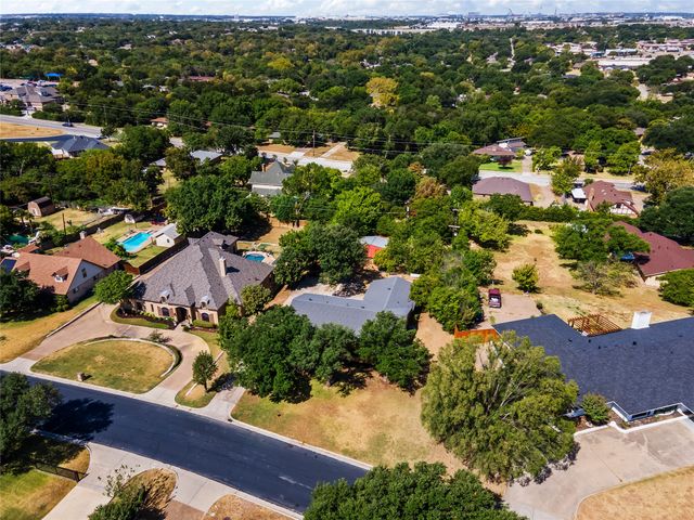 909 Robertson Road, Grand Prairie, TX 75050