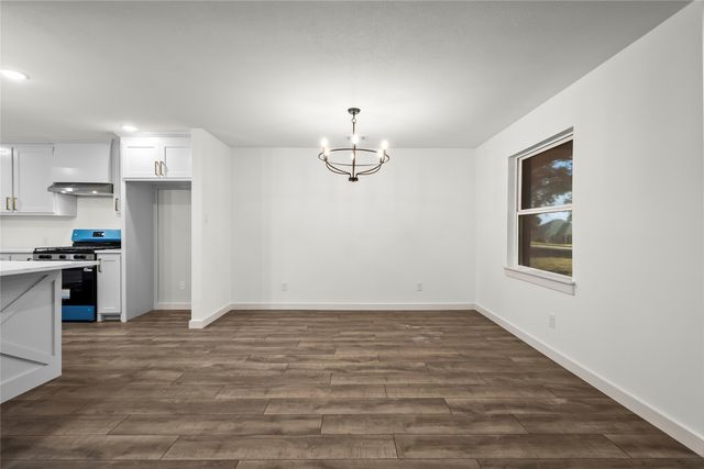 909 Robertson Road, Grand Prairie, TX 75050