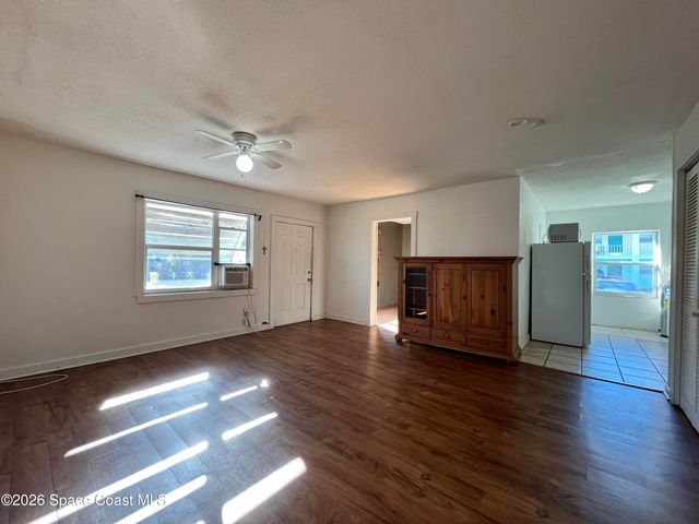 2221 N Pineapple Avenue 16, Melbourne, FL 32935