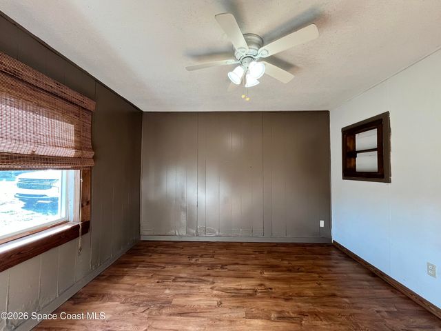 2221 N Pineapple Avenue 16, Melbourne, FL 32935