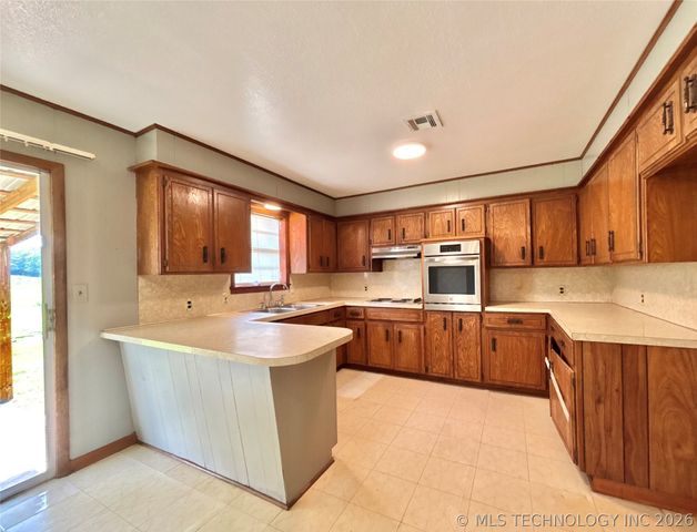 1737 S Peaceable Road, Mcalester, OK 74501