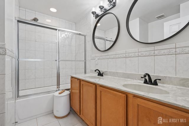 113 Adamecs Way, South Amboy, NJ 08879