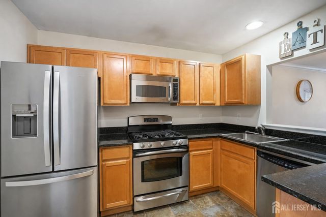 113 Adamecs Way, South Amboy, NJ 08879