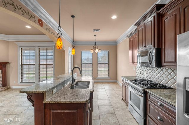 519 Brompton Lane, Bossier City, LA 71111