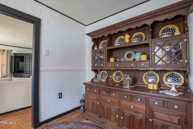 1321 Holly Court, Bristol, TN 37620