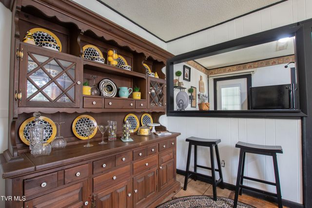 1321 Holly Court, Bristol, TN 37620