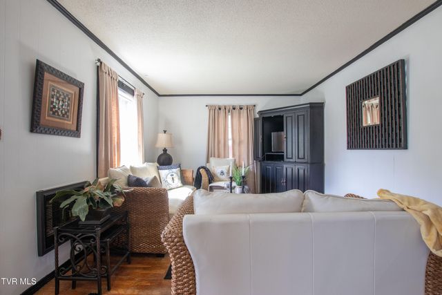 1321 Holly Court, Bristol, TN 37620