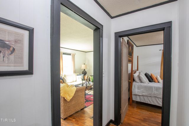 1321 Holly Court, Bristol, TN 37620