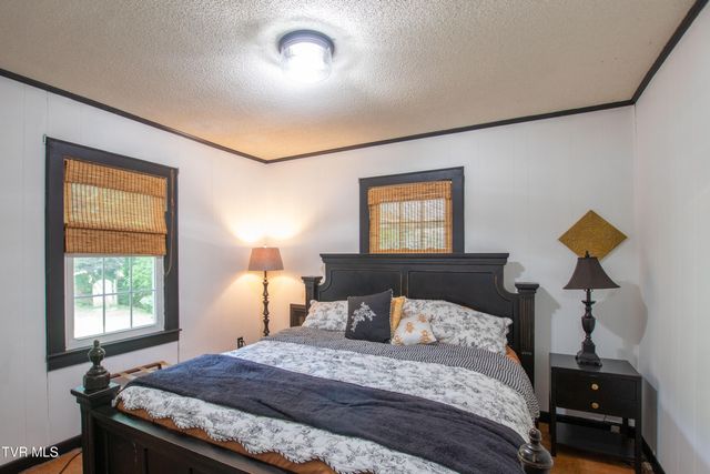1321 Holly Court, Bristol, TN 37620