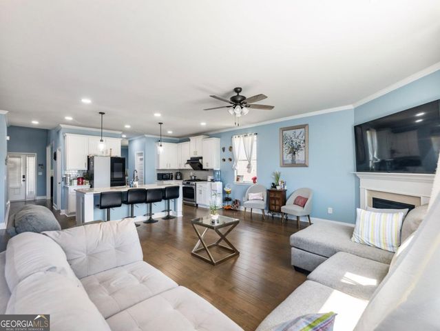 471 Hinton Farm Way, Dacula, GA 30019