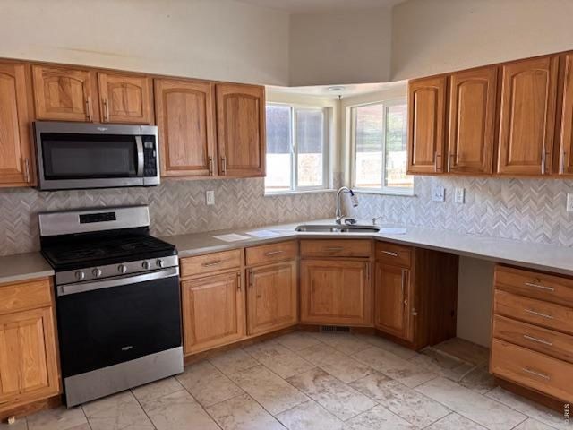 312 Mountain View Ave, Fort Lupton, CO 80621