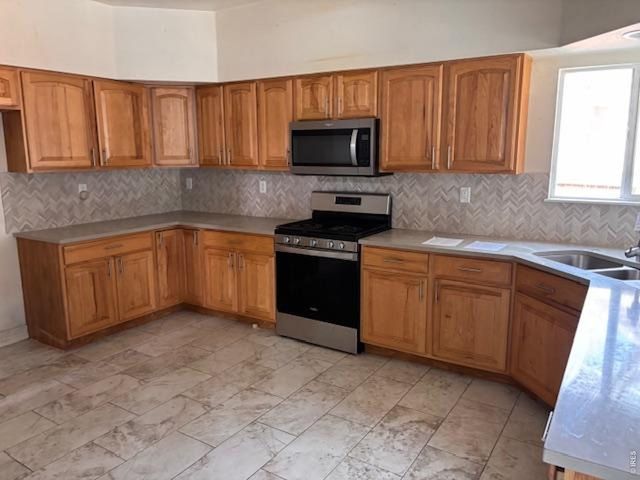 312 Mountain View Ave, Fort Lupton, CO 80621