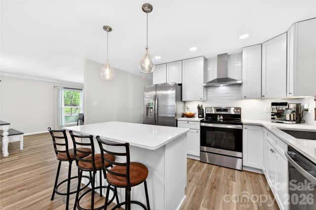 10932 Blue Heron Drive, Charlotte, NC 28226