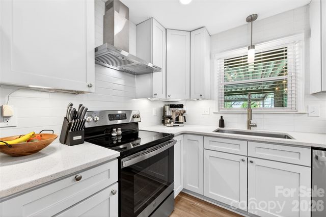 10932 Blue Heron Drive, Charlotte, NC 28226