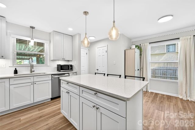 10932 Blue Heron Drive, Charlotte, NC 28226