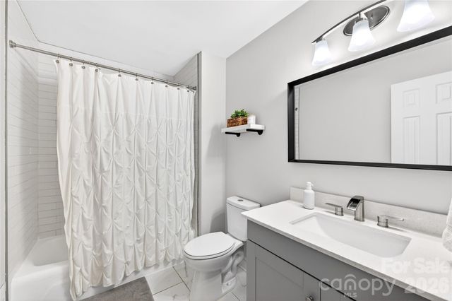 10932 Blue Heron Drive, Charlotte, NC 28226