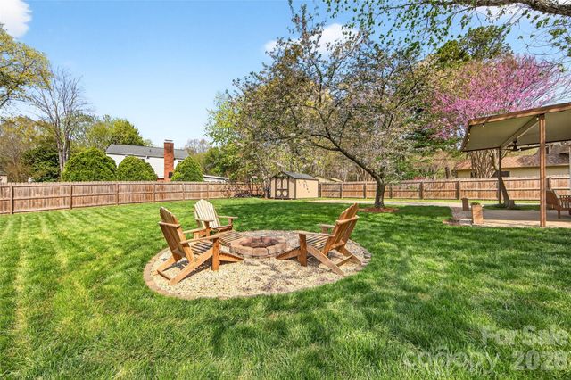 10932 Blue Heron Drive, Charlotte, NC 28226