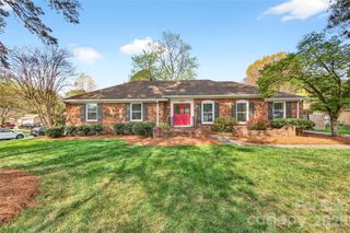 10932 Blue Heron Drive, Charlotte, NC 28226