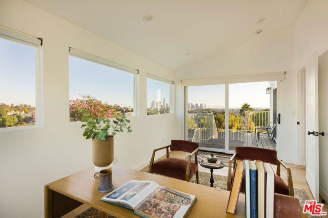 1876 Lemoyne Street, Los Angeles, CA 90026