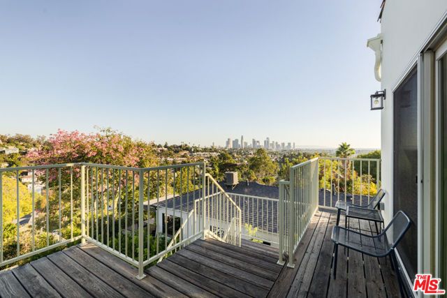 1876 Lemoyne Street, Los Angeles, CA 90026