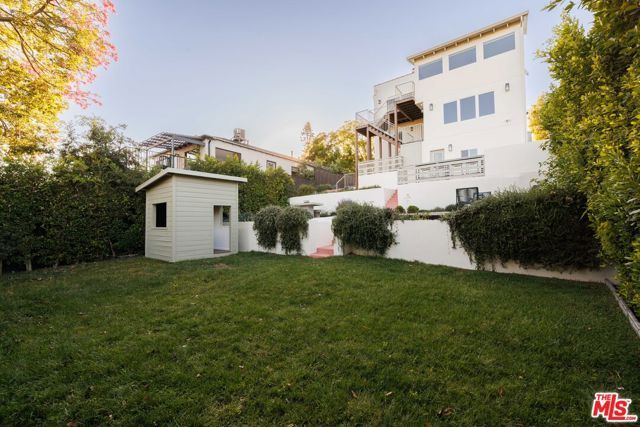 1876 Lemoyne Street, Los Angeles, CA 90026