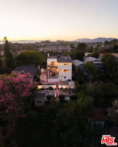 1876 Lemoyne Street, Los Angeles, CA 90026