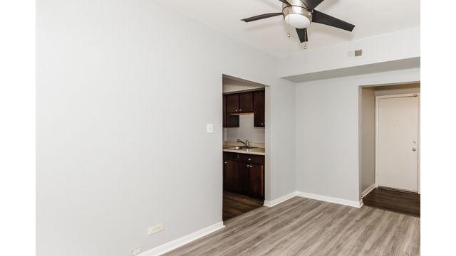 2408 N KILBOURN Avenue 3, Chicago, IL 60639