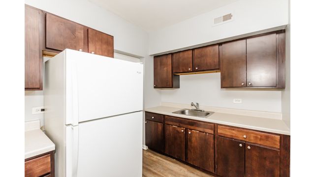 2408 N KILBOURN Avenue 3, Chicago, IL 60639