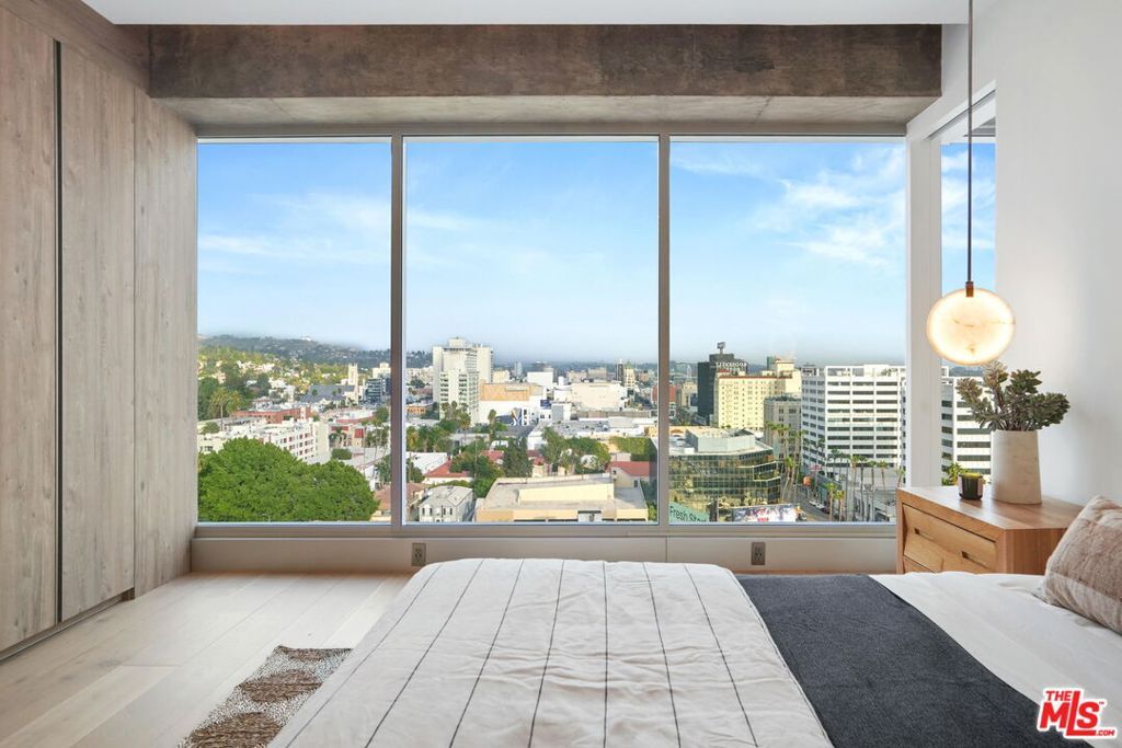 Image 35 of property listing at 7135 Hollywood Boulevard PHE, Los Angeles, CA 90046