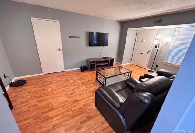 1 Redwood Court 1, Coram, NY 11727