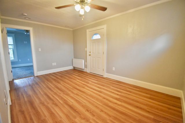 37 Railroad Ave 6, Beverly, MA 01915