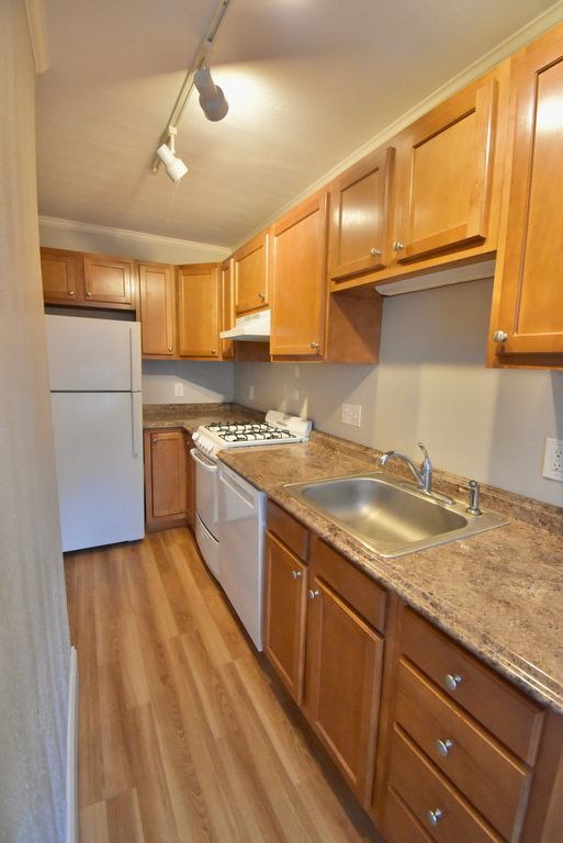 37 Railroad Ave 6, Beverly, MA 01915