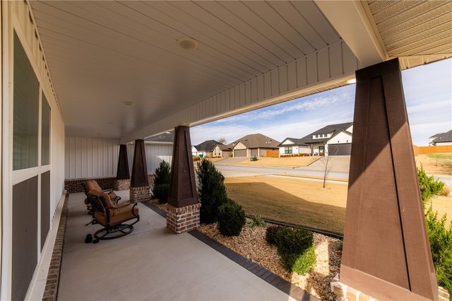 611 Morgan Street, Centerton, AR 72719