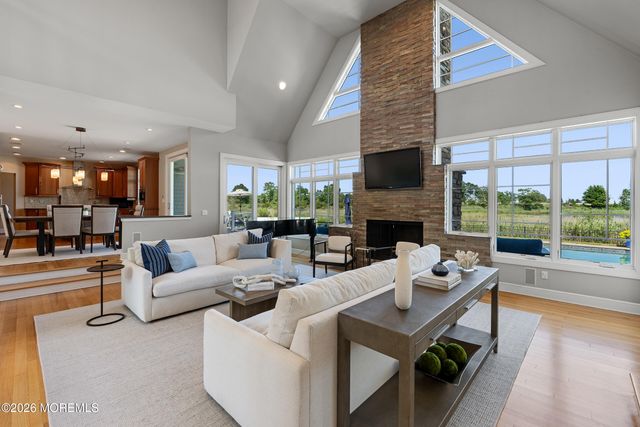 7 Harbor Drive, Rumson, NJ 07760
