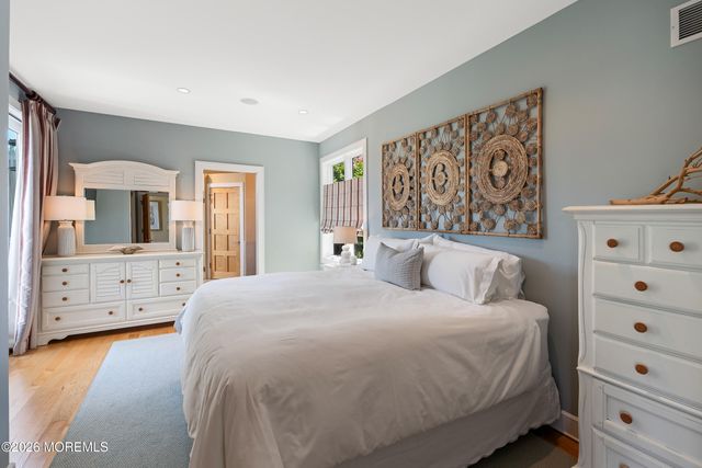 7 Harbor Drive, Rumson, NJ 07760