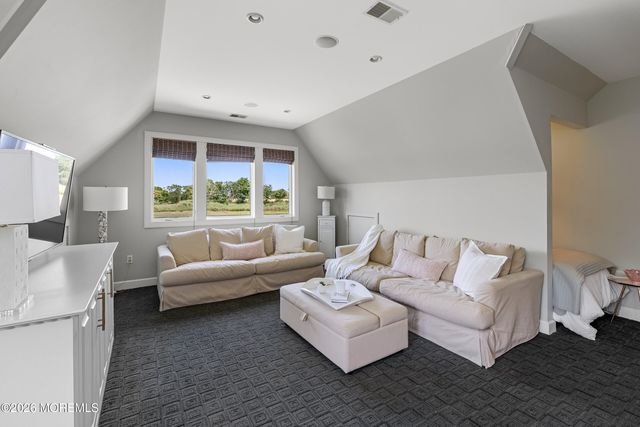 7 Harbor Drive, Rumson, NJ 07760