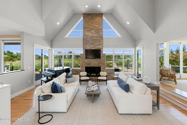 7 Harbor Drive, Rumson, NJ 07760