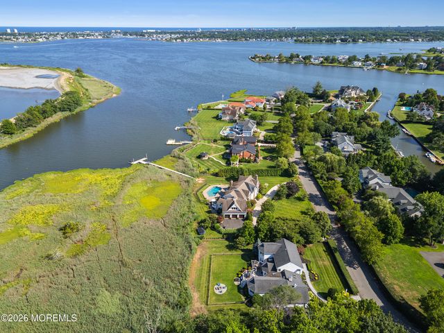 7 Harbor Drive, Rumson, NJ 07760
