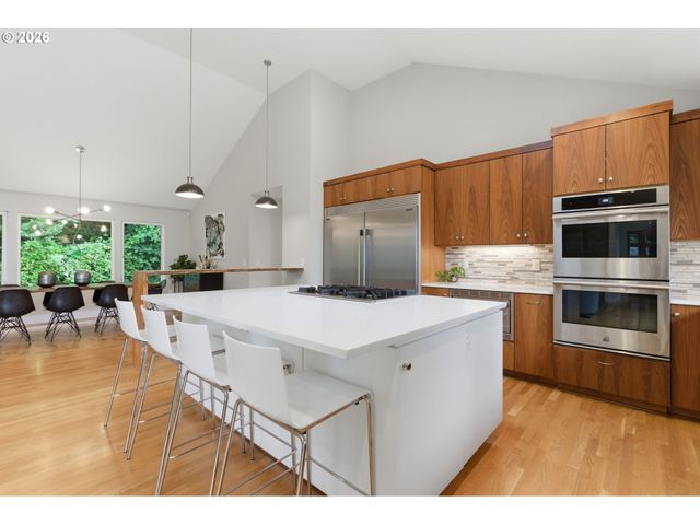 1234 Sw 57TH Ave, Portland, OR 97221