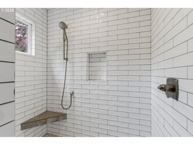 1234 Sw 57TH Ave, Portland, OR 97221