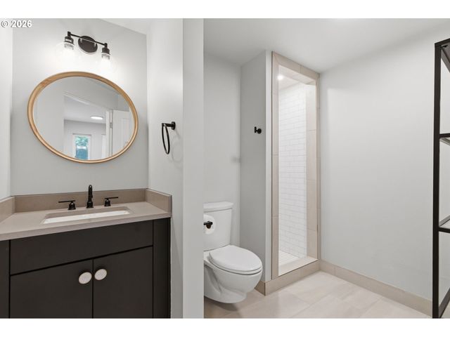 1234 Sw 57TH Ave, Portland, OR 97221