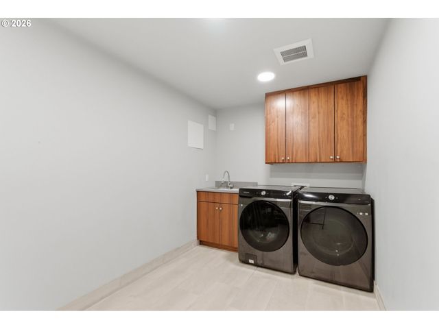 1234 Sw 57TH Ave, Portland, OR 97221