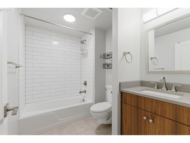1234 Sw 57TH Ave, Portland, OR 97221