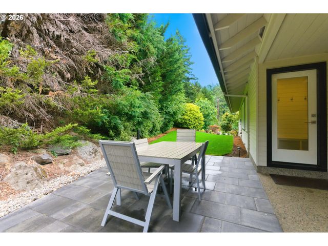 1234 Sw 57TH Ave, Portland, OR 97221