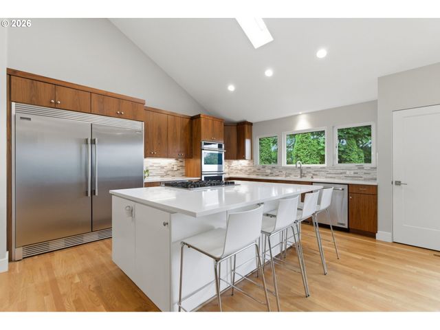 1234 Sw 57TH Ave, Portland, OR 97221